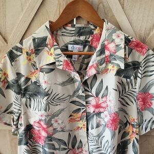 D&Co Women's Floral Button Down Shirt - Cream and Pink